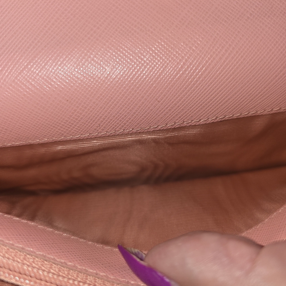 Salvatore Ferragamo Vara Bow long wallet Pink Box Included - Picture 10 of 10